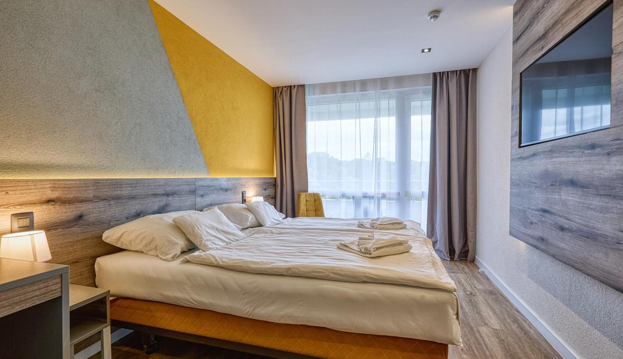 Hotel Szieszta Sopron Ngoại thất bức ảnh