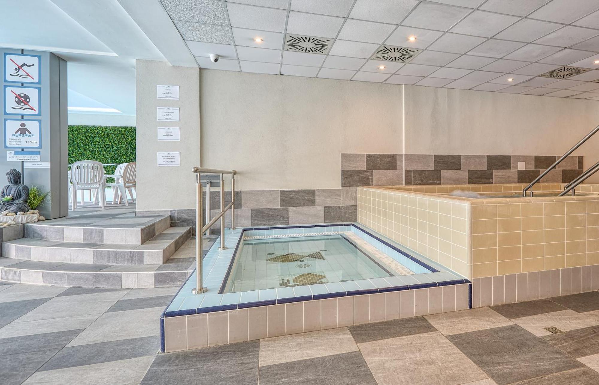 Hotel Szieszta Sopron Ngoại thất bức ảnh