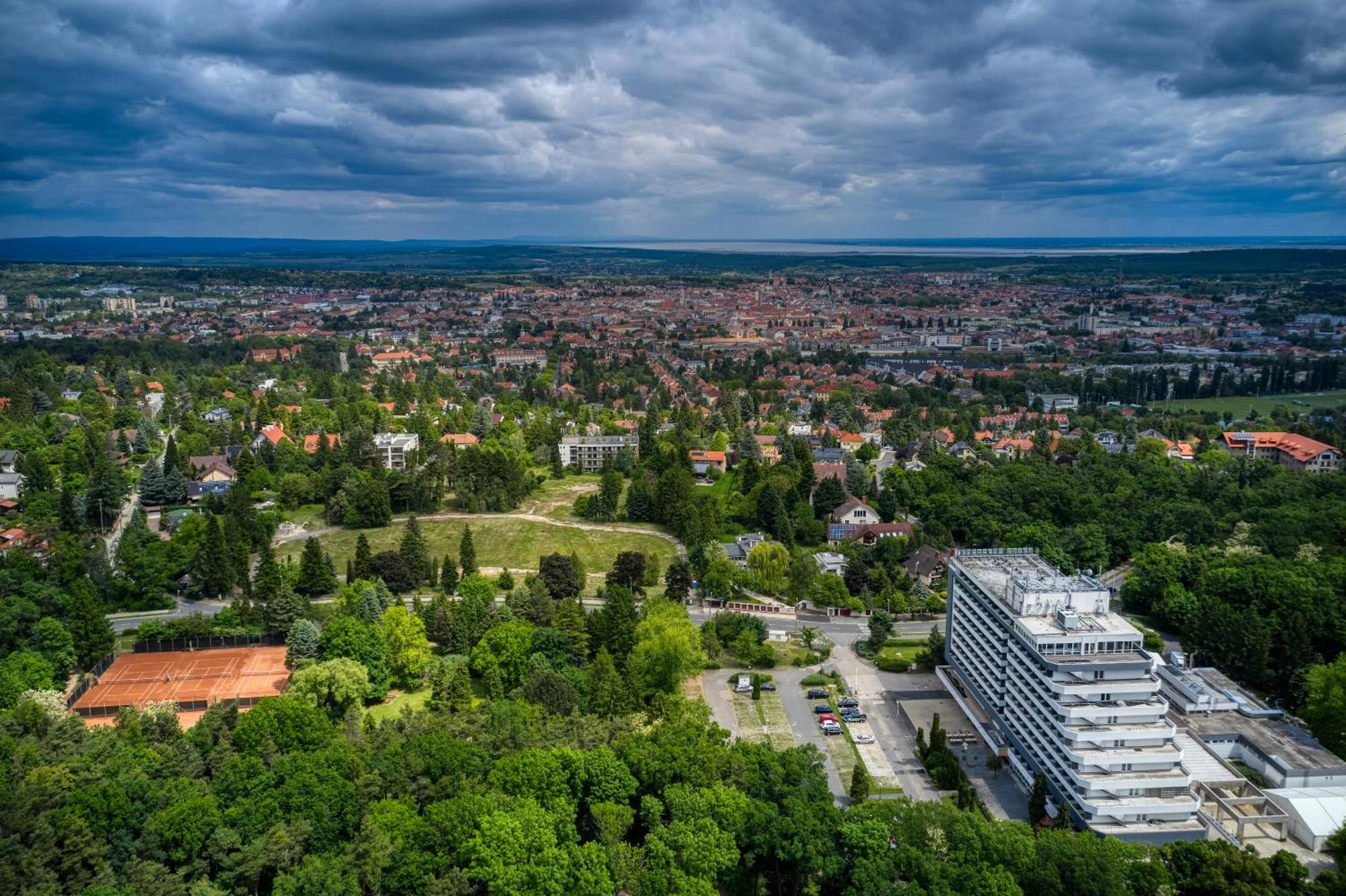 Hotel Szieszta Sopron Ngoại thất bức ảnh